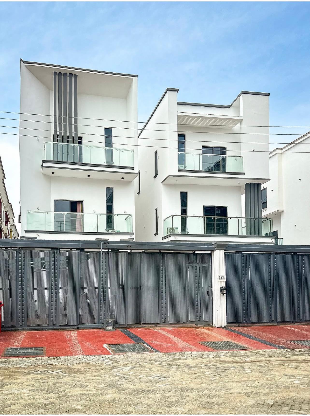 IKATE, LOVELY 5 BEDROOM FULLY DETACHED DUPLEX WITH BQ.jpeg