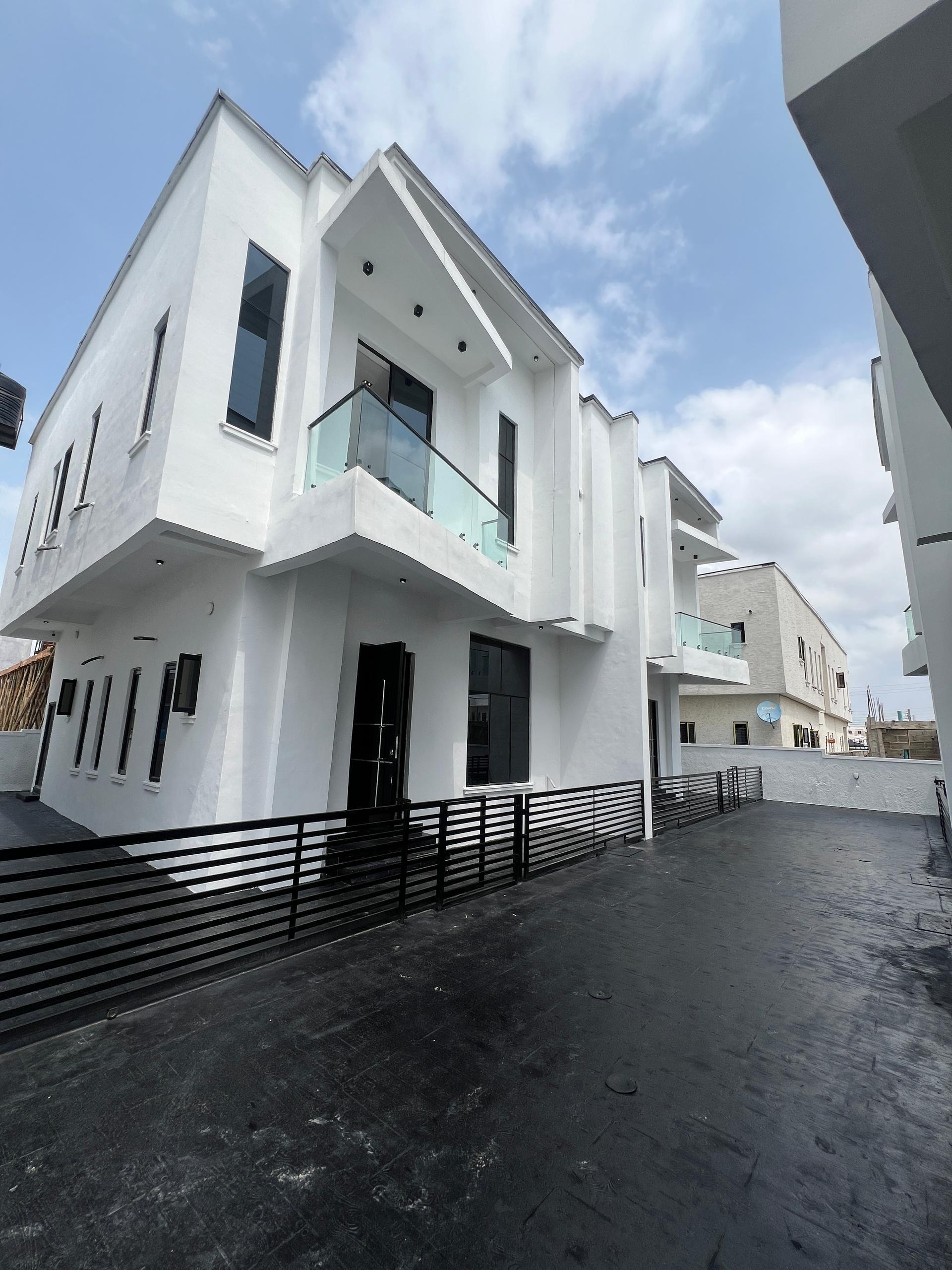 SANGOTEDO, EXQUISITELY FINISHED 4 BEDROOM SEMIDETACHED DUPLEX WITH BQ.jpeg