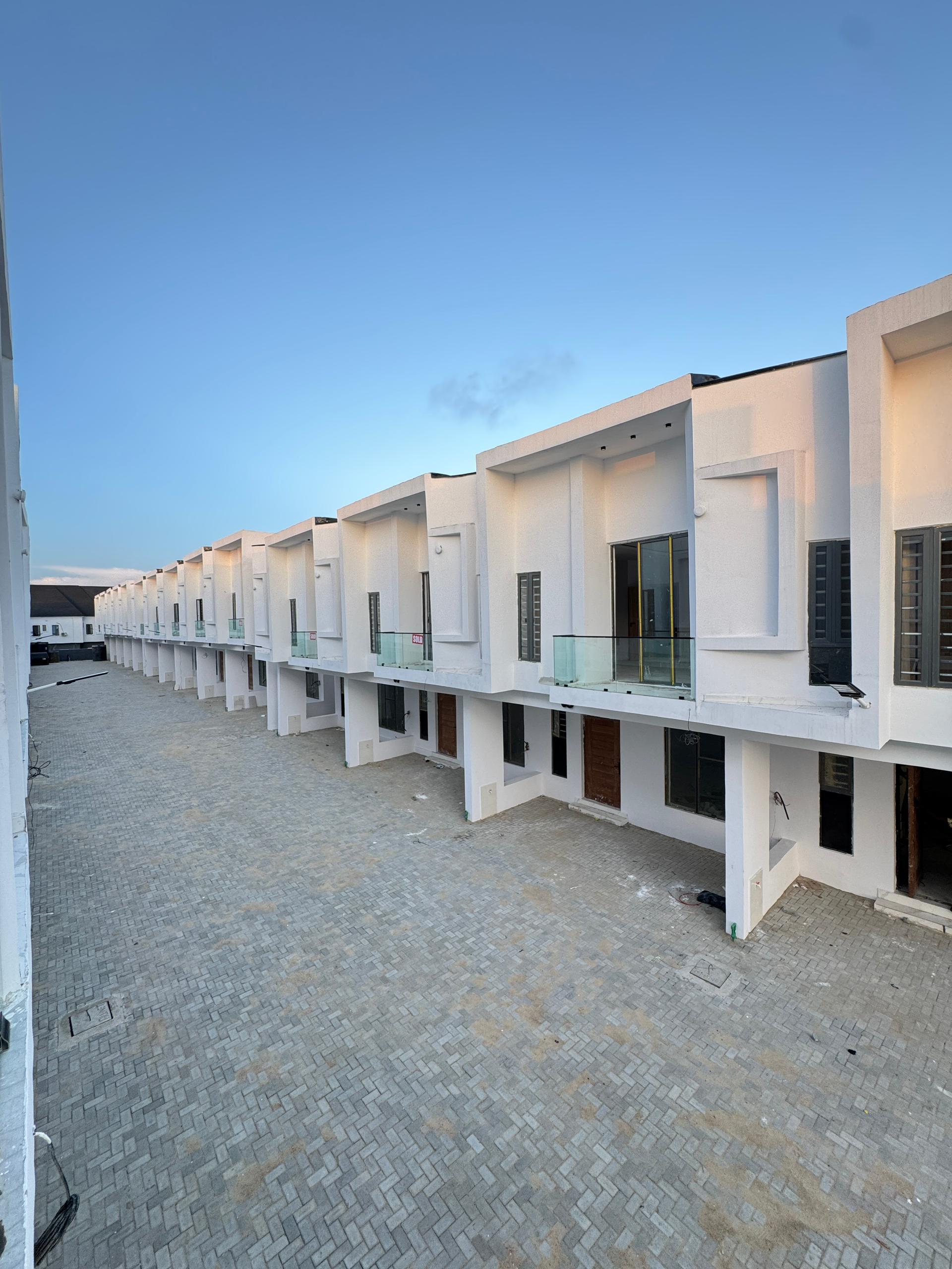 VGC EXTENSION, FULLY SERVICED 4-BEDROOM TERRACE  DUPLEX.jpeg