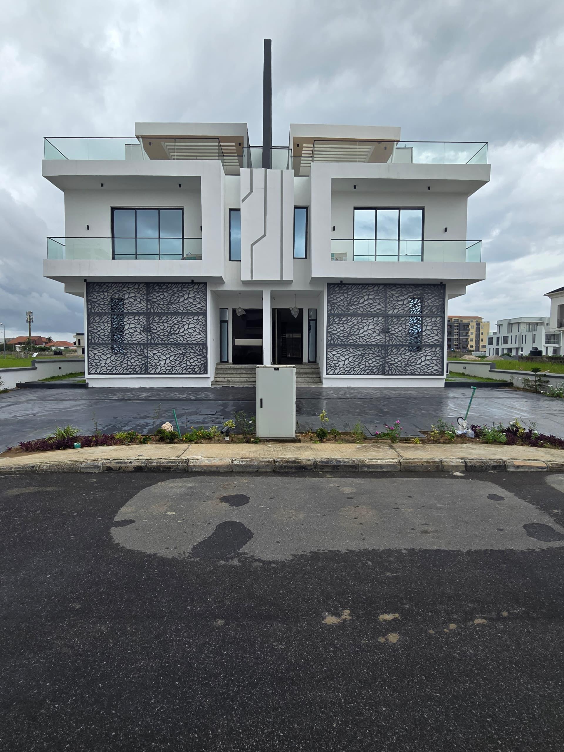 WELL STRUCTURED 5 BEDROOM SEMI-DETACHED DUPLEX WITH BQ, POOL, CINEMA & OPEN ROOFTOP TERRACE.jpeg