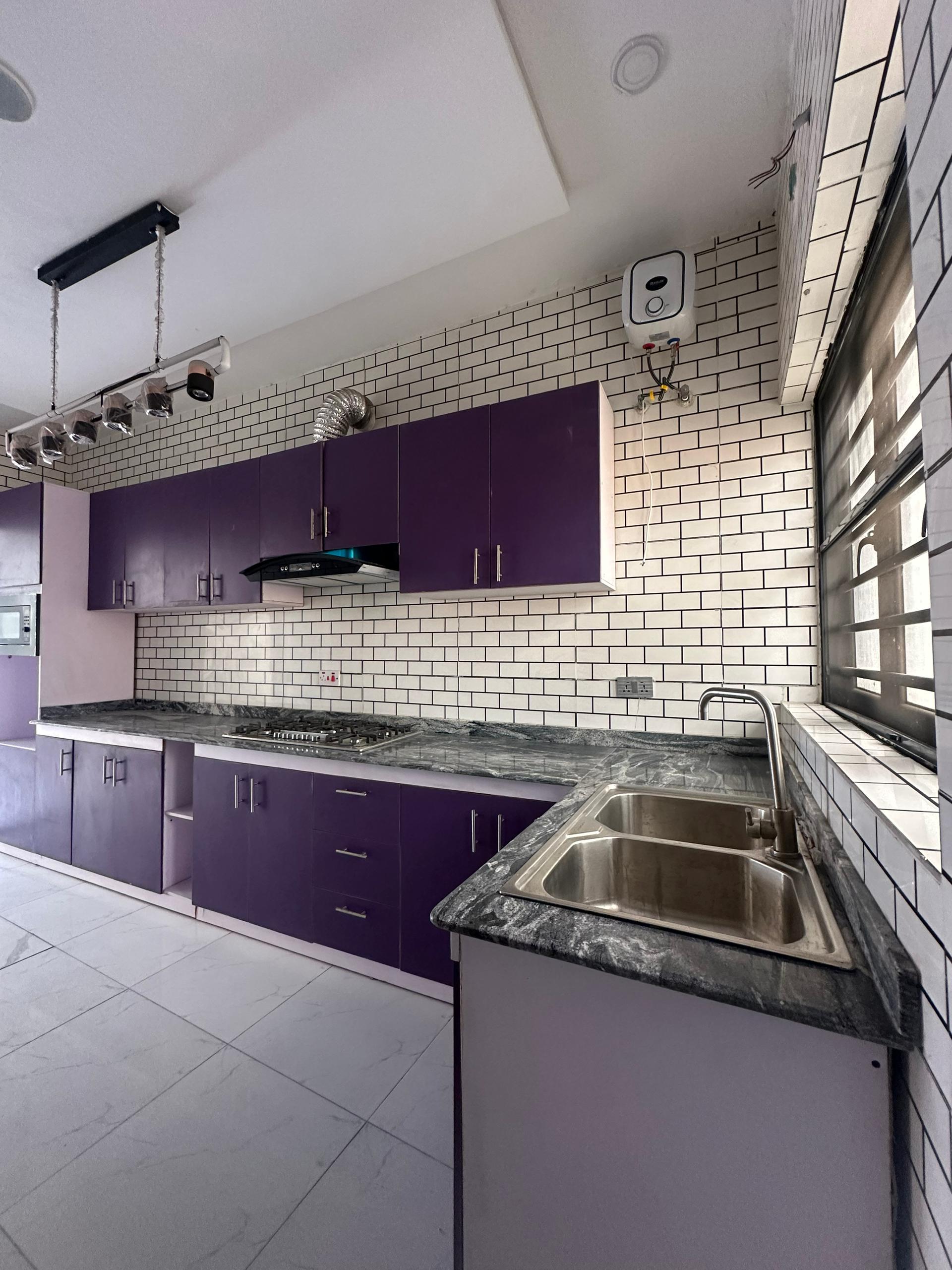 LOVELY 3 & 4 BEDROOM TERRACED DUPLEX00.jpeg