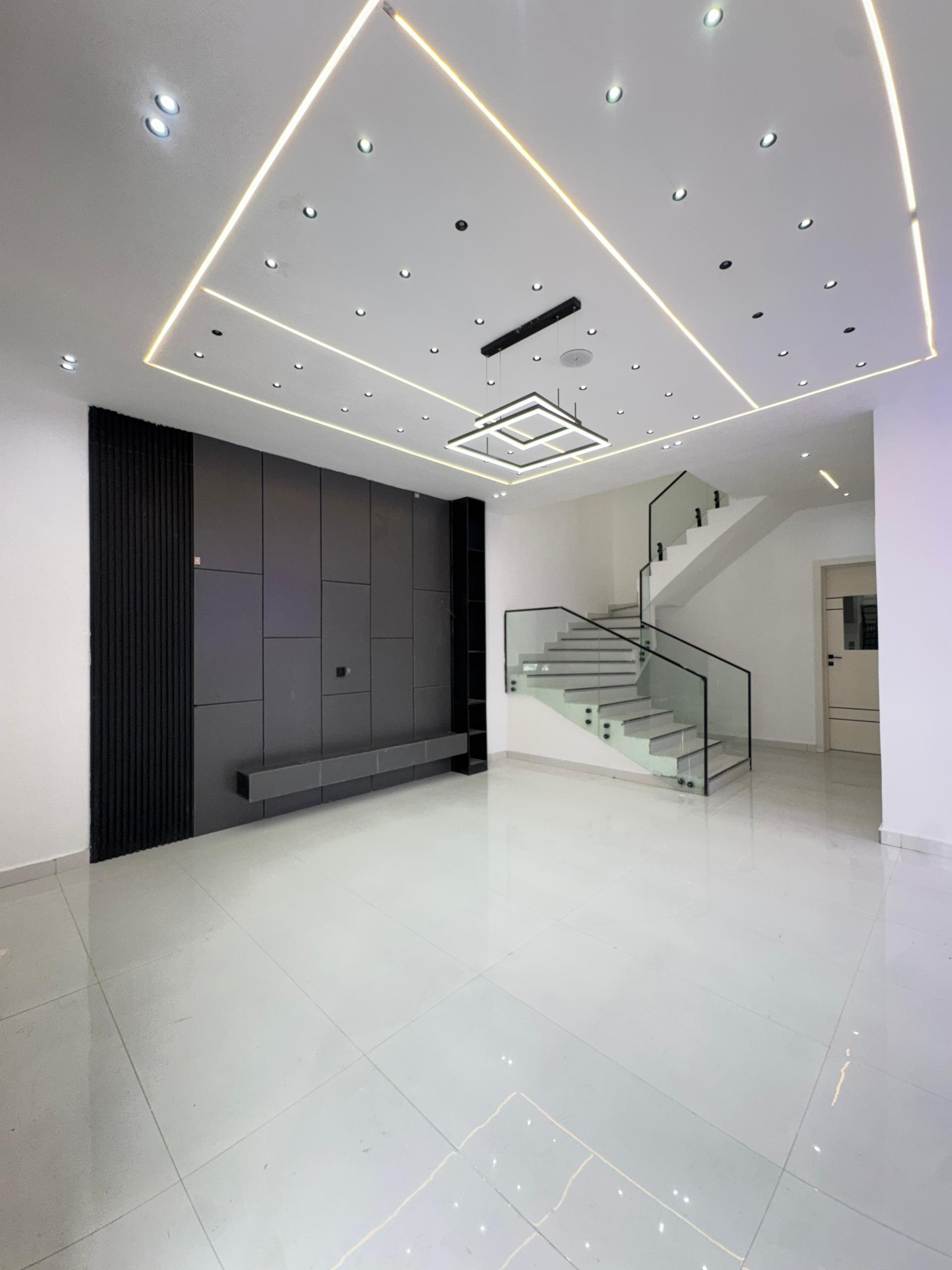 LOVELY 4-BEDROOM SEMI-DETACHED.jpeg