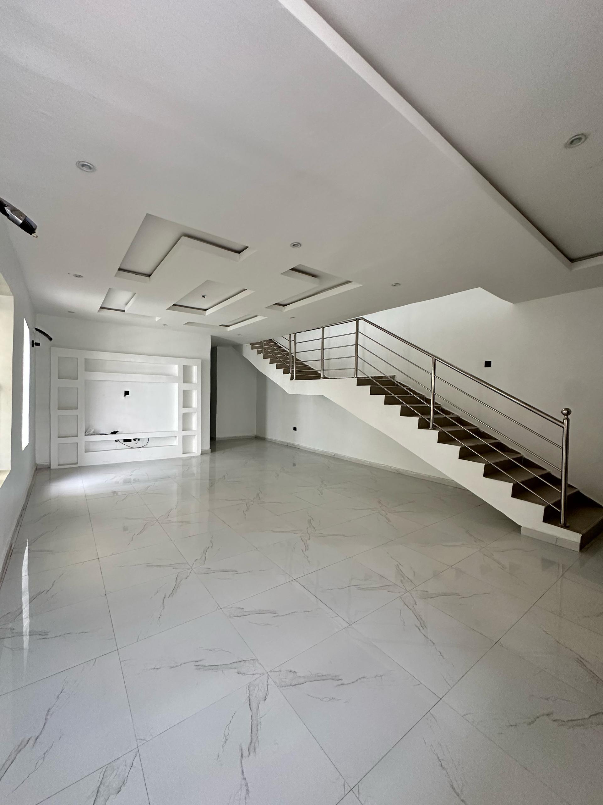 STUNNING  FULLY SERVICED 4 BEDROOM.jpeg